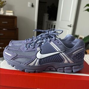 Nike Lavender and White Running Shoes